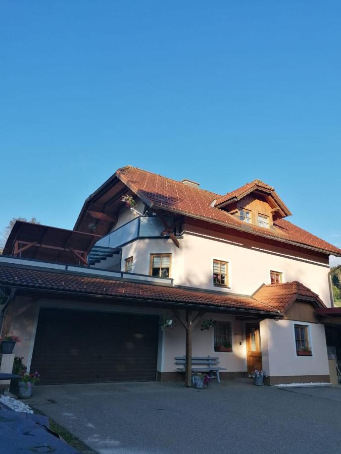 Ferienwohnung Familie Pichler Neumarkt in Steiermark Buitenkant foto